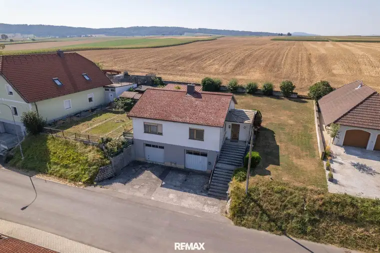 Sanierungsbedürftiges Einfamilienhaus in Rapoltendorf
