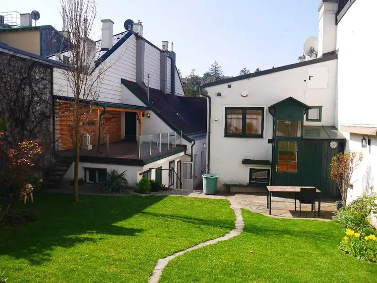 Vielseitig gestaltbares Einfamilienhaus mit Einliegerwohnung und Garten in Pötzleinsdorf