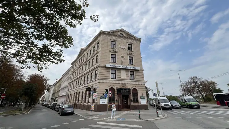 ATTRAKTIVES ZINSHAUS MIT DG-AUSBAUPOTENTIAL CHARMANTES 3FRONTENHAUS IN 1120 WIEN