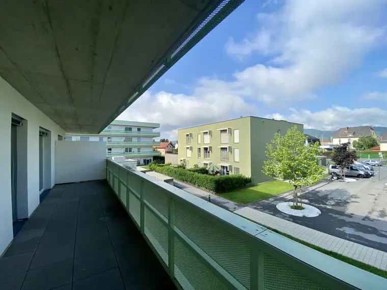 Neuwertige 3-Zimmerwohnung in ruhiger Siedlung mit sehr großem Westbalkon