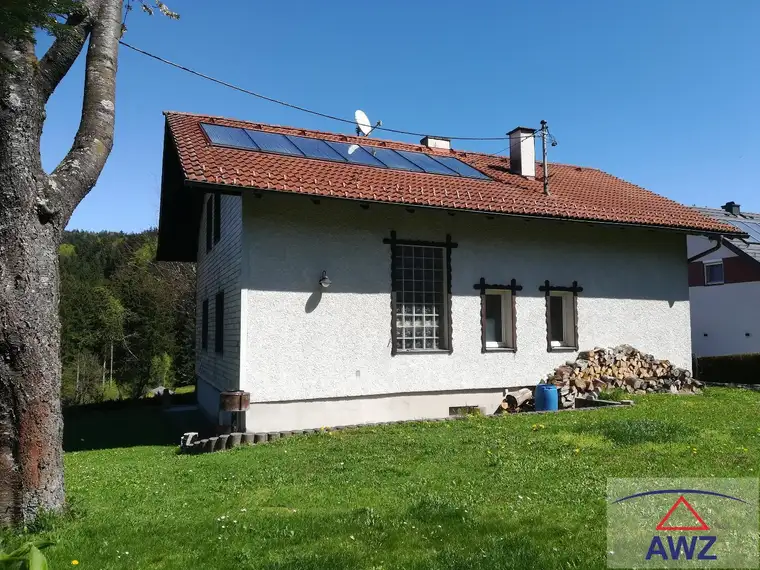 Günstiges Haus für eine naturverbundene Familie!