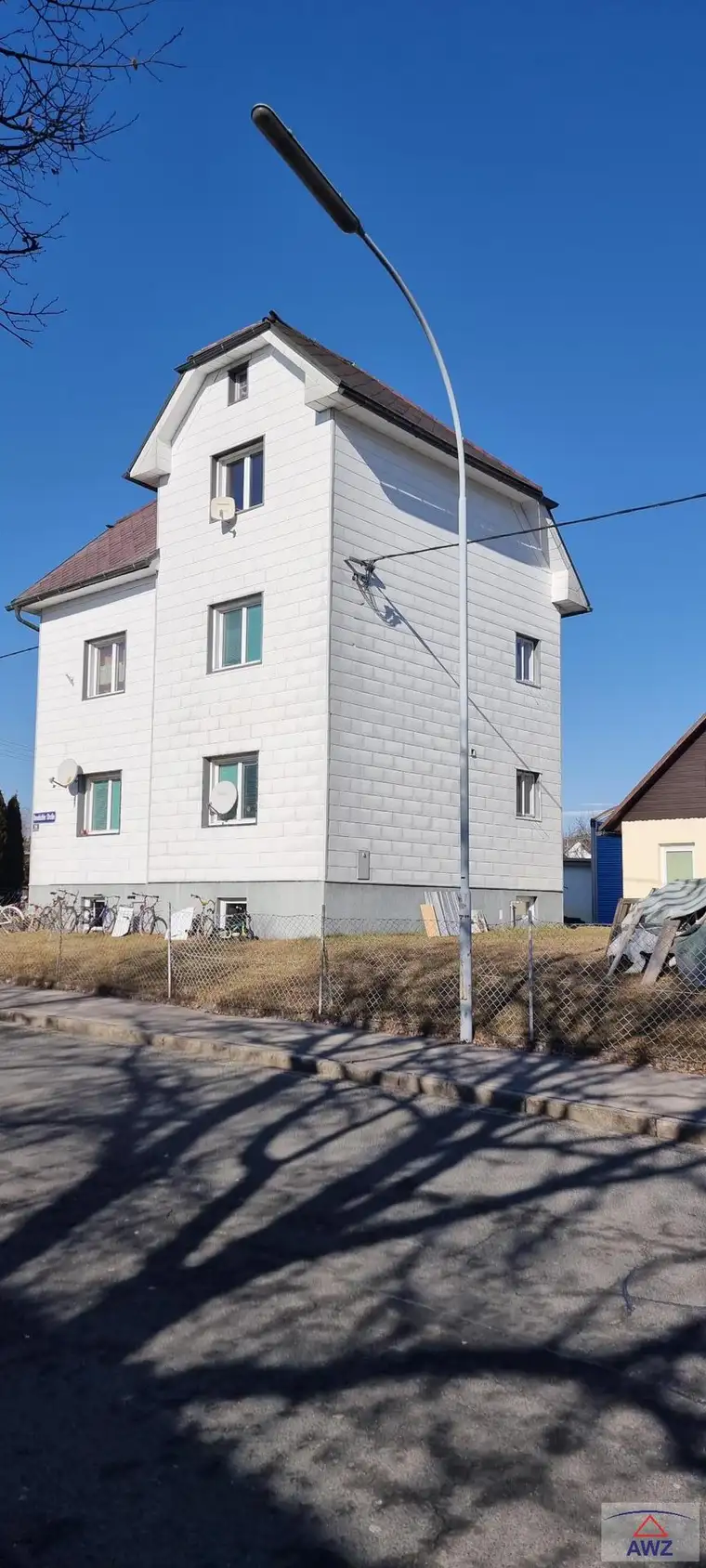 Mehrparteienhaus mit schönem Garten in zentraler Lage! 
