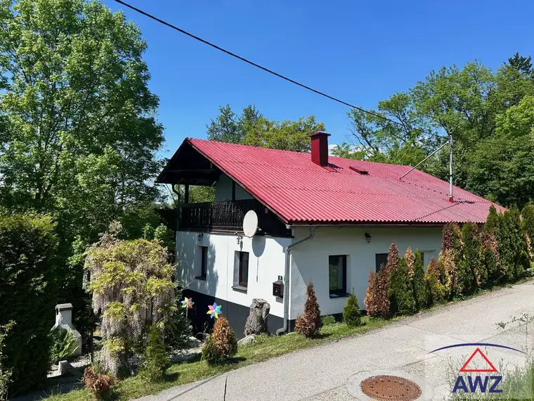 Sacherl / Wohnhaus mit ca. 1000 m² Grund in der Grünoase!