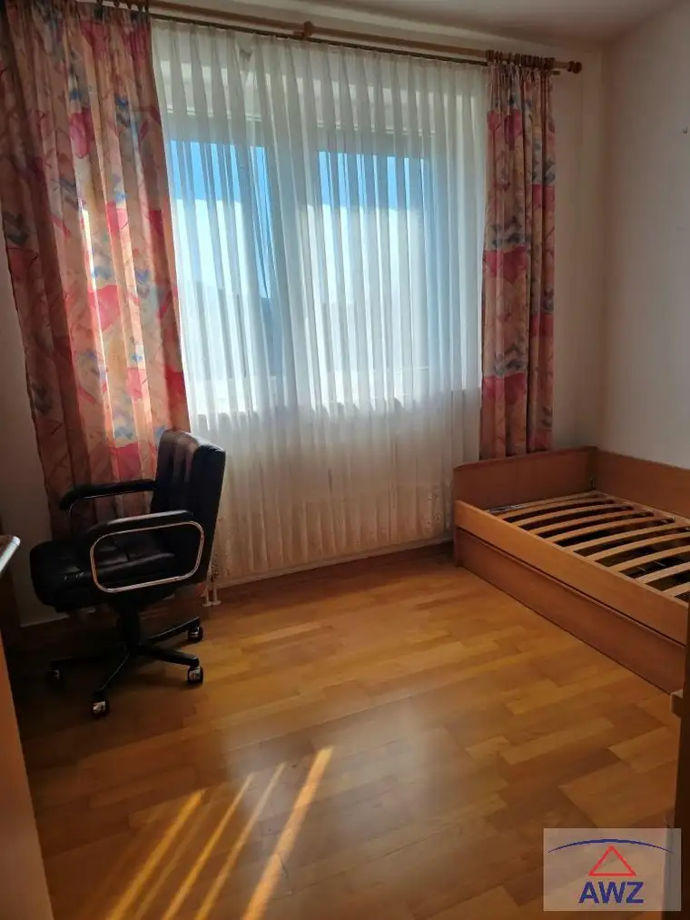 Sehr gepflegte ca. 81 m² Wohnung in ruhiger und sonniger Siedlungslage mit Loggia!