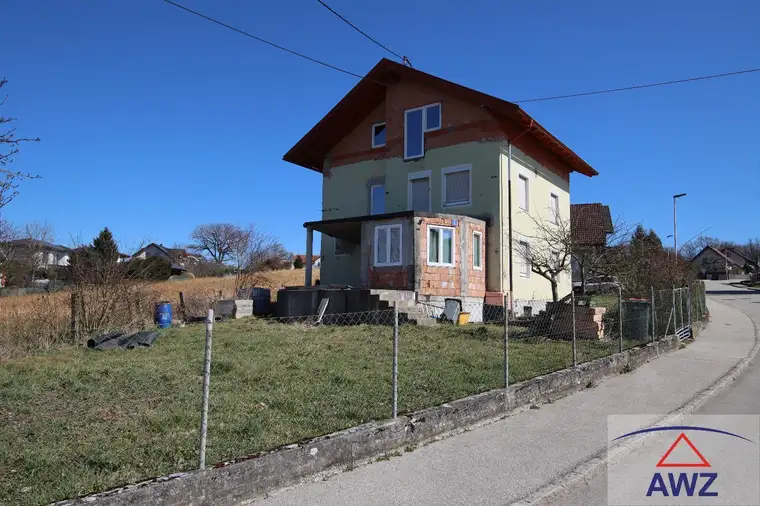 Für Handwerker - Angebot - Leistbares Haus mit Renovierungsbedarf!