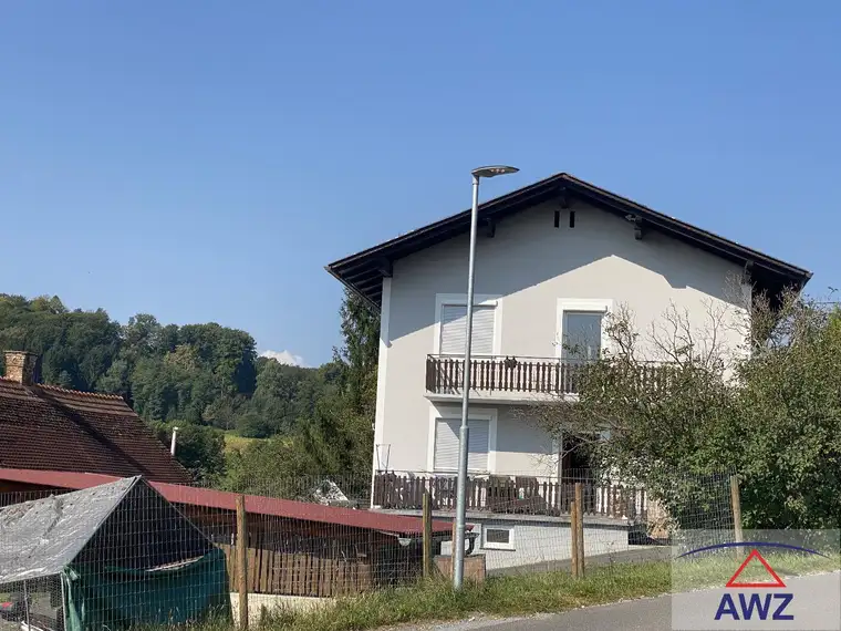 Renoviertes, schönes Wohnhaus in ruhiger Lage!