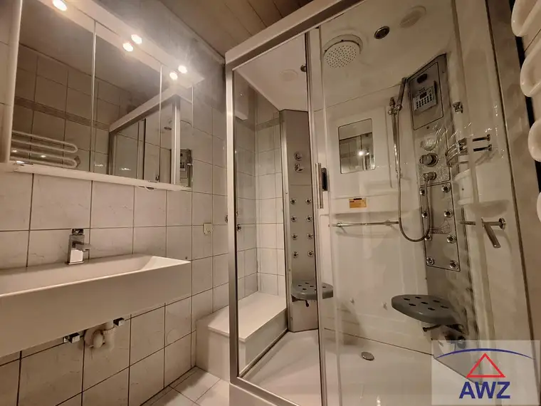 NEUER PREIS! Tolle 3 Zimmer-Eigentumswohnung mit eigener GARAGE in sehr begehrter Lage in Pinsdorf!
