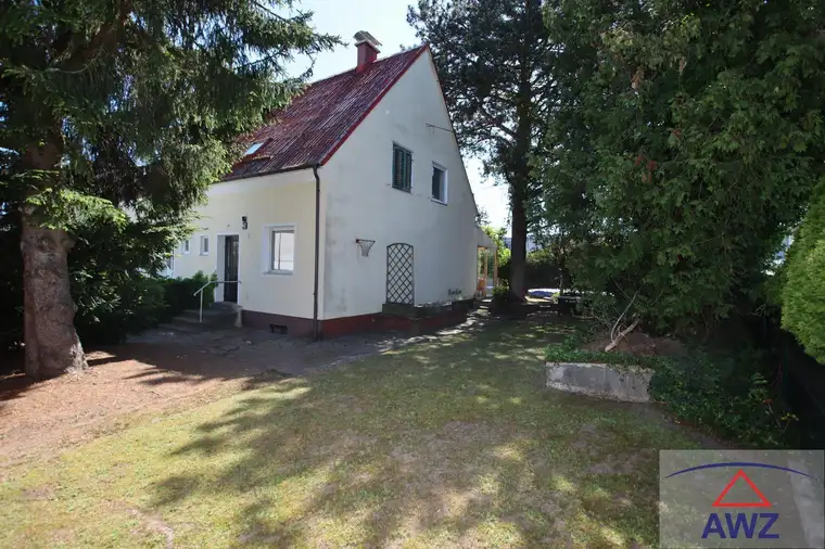 TRAUN: Verkaufe preiswertes Wohnhaus mit Wintergarten in sehr guter Lage