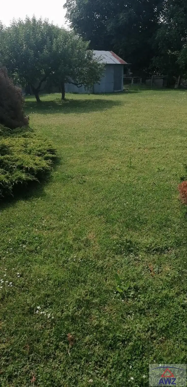 Schönes Grundstück in sehr guter Nachbarschaft! 
