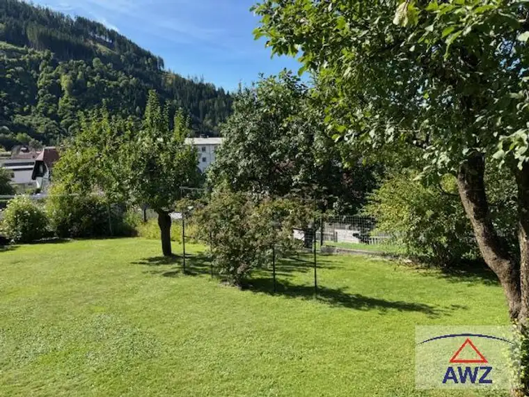 Einfamilienhaus mit schönem Grundstück! 