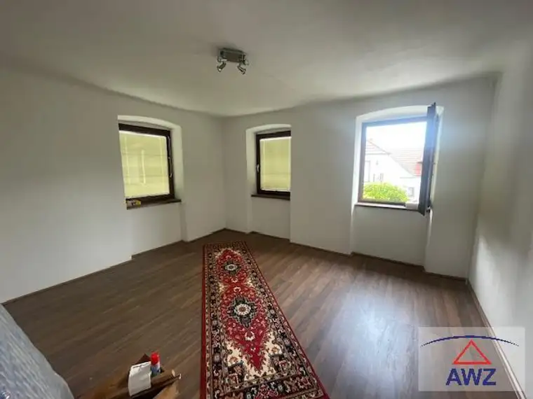 Günstiges Haus mit Potenzial: Ideal für Handwerker und Großfamilien!