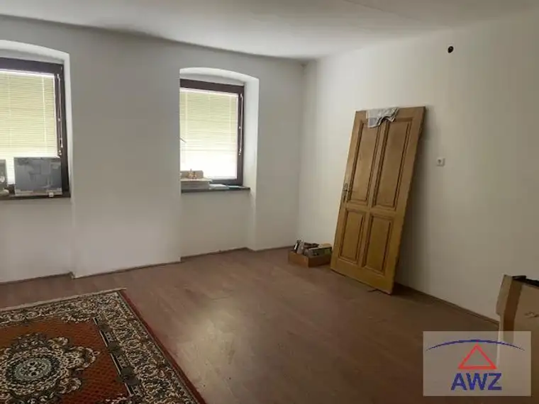 Günstiges Haus mit Potenzial: Ideal für Handwerker und Großfamilien!