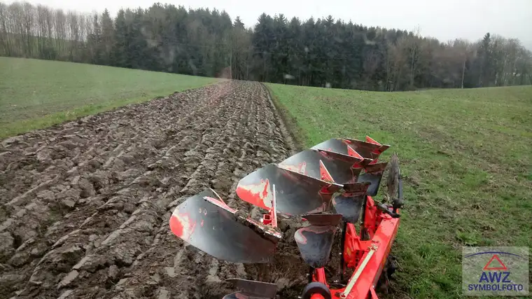 Sonniger Acker am Südhang im Bezirk Grieskirchen!