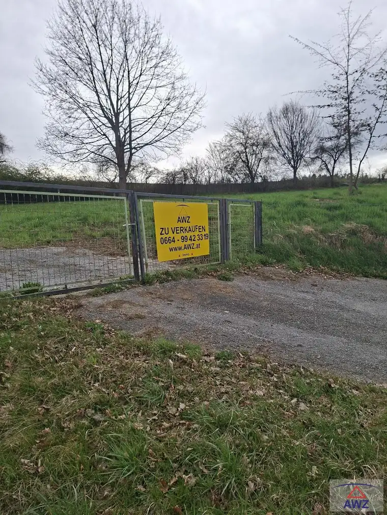Sonniger, großer Baugrund in zentraler Lage! Ein Ort zum Wohlfühlen!