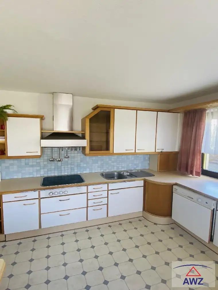 Traumhaftes, großes Grundstück mit Haus! Ca. 1800 m²!