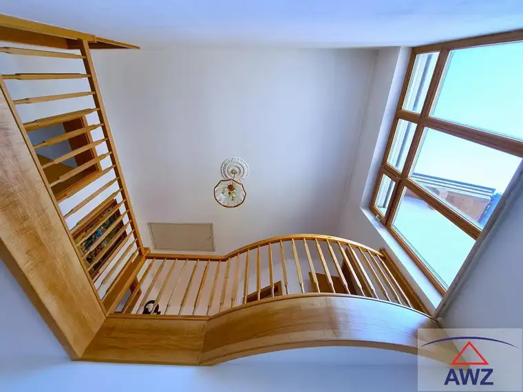 Preiswertes Familienhaus mit viel Platz für Groß und Klein!