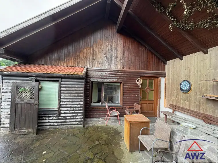 Günstiger Schrebergarten mit renovierungsbedürftigem Holzhaus in Golling zu verkaufen!