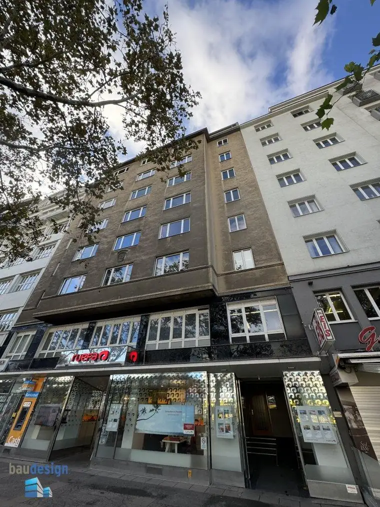 Schwedenplatz ! Geräumige kleine Wohnung in bester Lage !!