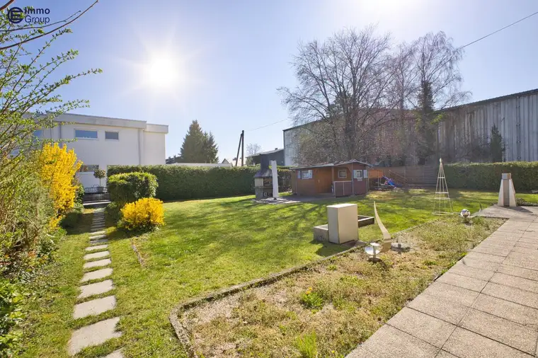Großzügiges Mehrfamilienhaus in Traun