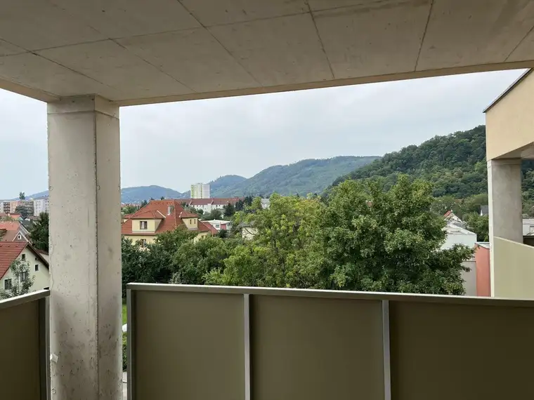 Traumhafte Erstbezug-Wohnung im Bezirk Lend mit Balkon!