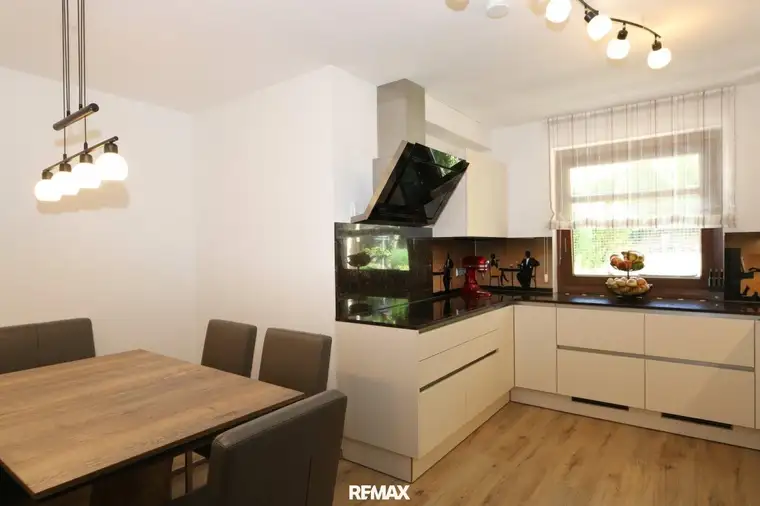 Moderne 4-Zi-EG-Wohnung in Villach mit Loggia, TG und AP &amp; Einbauküche