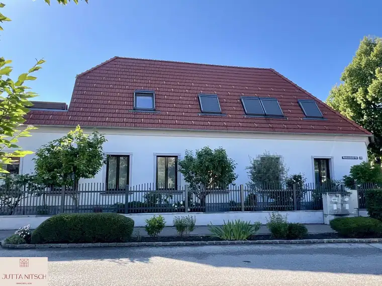 Durchdachtes Terrassenhaus mit Einliegerwohnung - Möllersdorf