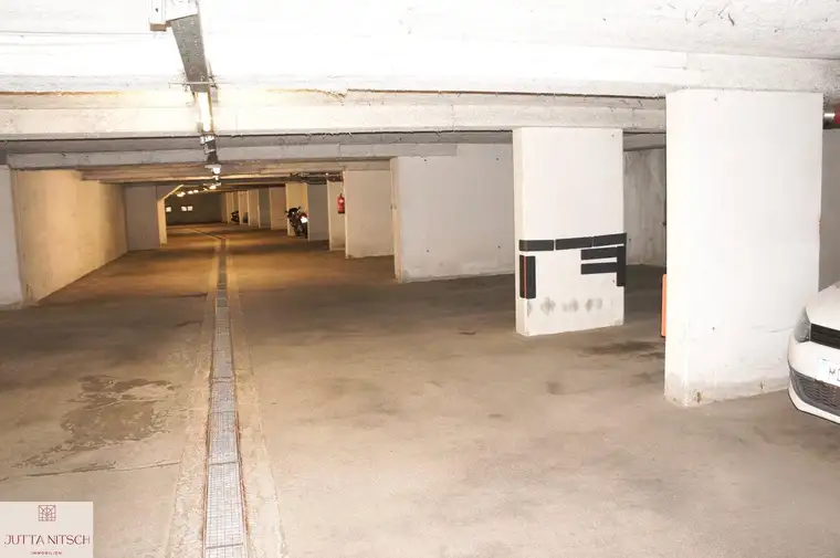 Tiefgaragenplatz zu mieten- Gumpoldskirchen