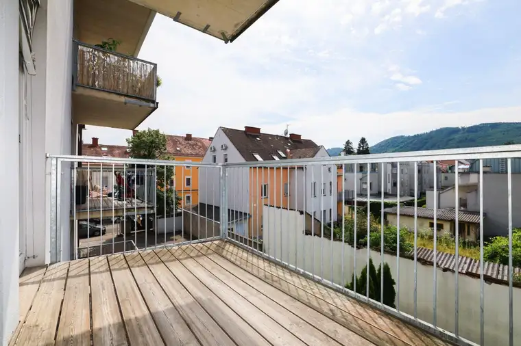 I NEUBAU I WEST-BALKON I MODERNE KÜCHE I DUSCHE I HAUSTIERE WILLKOMMEN I NAHE SCHLOSS EGGENBERG I 1. OG MIT LIFT I LICHTDURCHFLIUTET &amp; SEHR RUHIG I AB SOFORT I