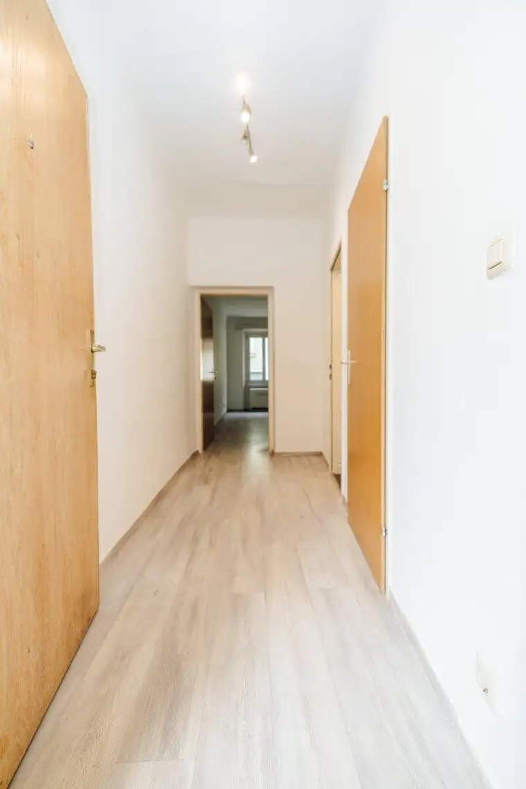 AB SOFORT VERFÜGBAR I AM JAKOMINIPLATZ IM HERZEN VON GRAZ I MODERN SANIERT I DUSCHE I TOP-KÜCHE I SEHR RUHIG I HAUSTIERE WILLKOMMEN I TOP LAGE I PROJEKT WOHNEN I