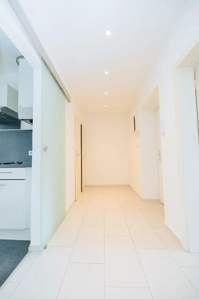 MODERNE KÜCHE I CARPORT I DUSCHE I BALKON I TOP SANIERT I HAUSTIERE WILLKOMMEN I ZENTRALE LAGE I AB SOFORT VERFÜGBAR I WG TAUGLICH I PROJEKT WOHNEN I