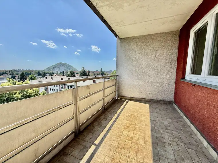 GEIDORF I 6. STOCK I TRAUM-AUSBLICK I LOGGIA I TIEFGARAGE I SANIERUNGSBEDÜRFTIG I MODERNES BADEZIMMER I SEHR LICHTDURCHFLUTET I RUHELAGE I PROJEKT WOHNEN I