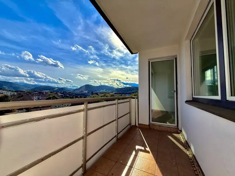 2x LOGGIEN I 5 ZIMMER I FAMILIENWOHNUNG I LIFT I SEPARATE KÜCHE I TRAUMHAFTER AUSBLICK I LEOBEN I AB SOFORT I PROJEKT WOHNEN I