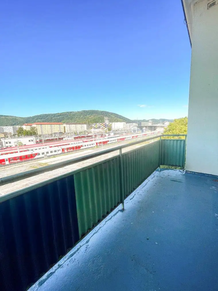 PROVISIONSFREI I ELEGANTE DUSCHE I EXKLUSIVE EINBAUKÜCHE I NÄHE ZUM BAHNHOF I RENOVIERT I TIERFREUNDLICH I ZEITGEMÄSS WOHNEN I OPTIMALE RAUMAUFTEILUNG I PROJEKT WOHNEN I
