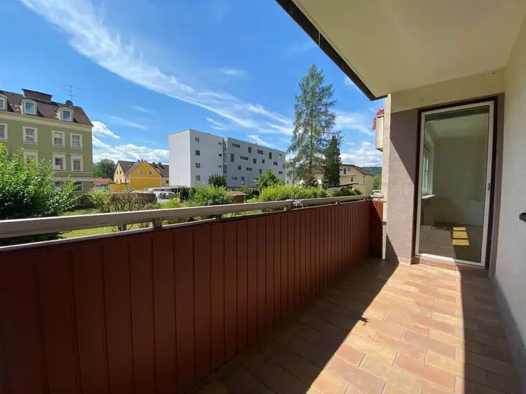 AB SOFORT I DIREKT AN DER MUR I ABSOLUTE RUHELAGE I LOGGIA I ZENTRAL I PROJEKT WOHNEN