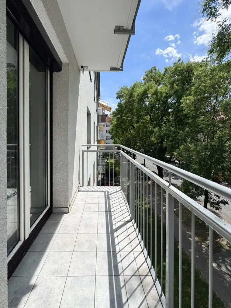BALKON I 2 ZIMMER I GEIDORF I FISCHGRÄTPARKETT I 2. STOCK I ZENTRALE LAGE I PROJEKT WOHNEN