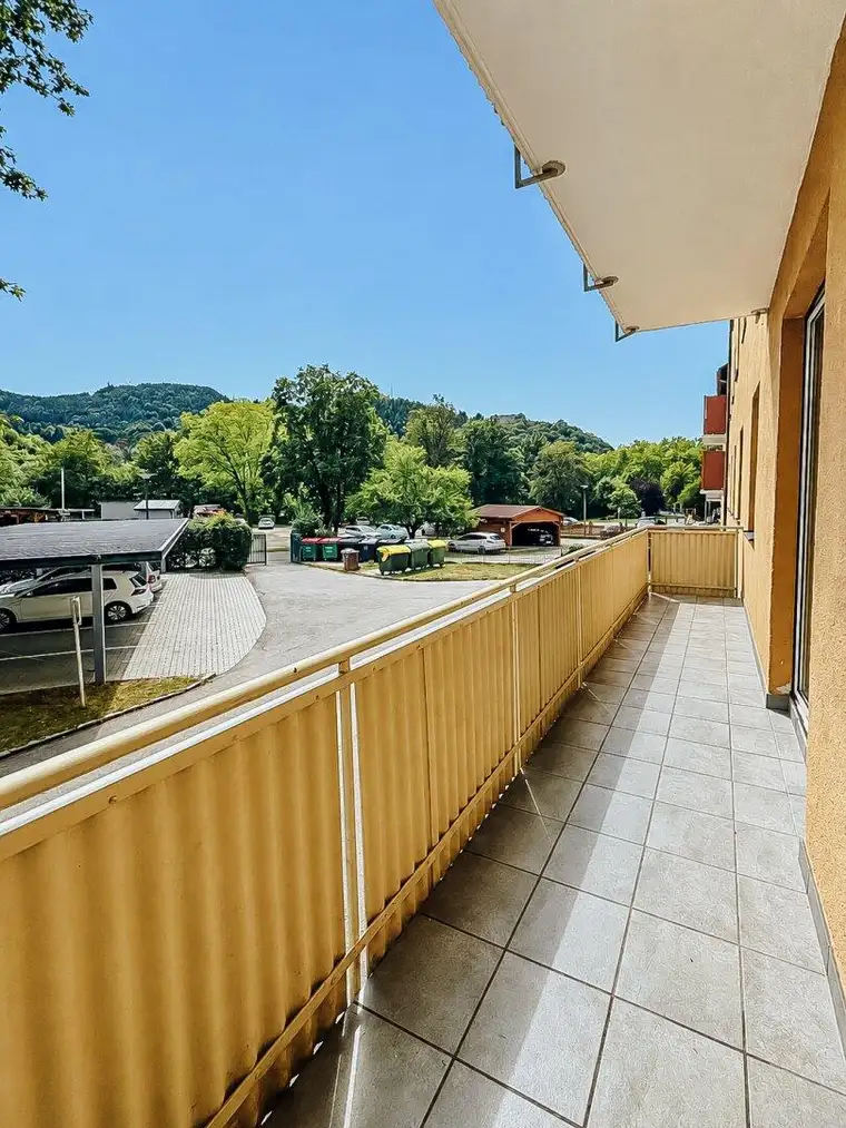 WOHNJUWEL MIT SÜDWEST-BALKON I CARPORT ODER PARKPLATZ I SMARTE RAUMAUFTEILUNG I TOP-VERKEHRSANBINDUNG I PROJEKT WOHNEN I