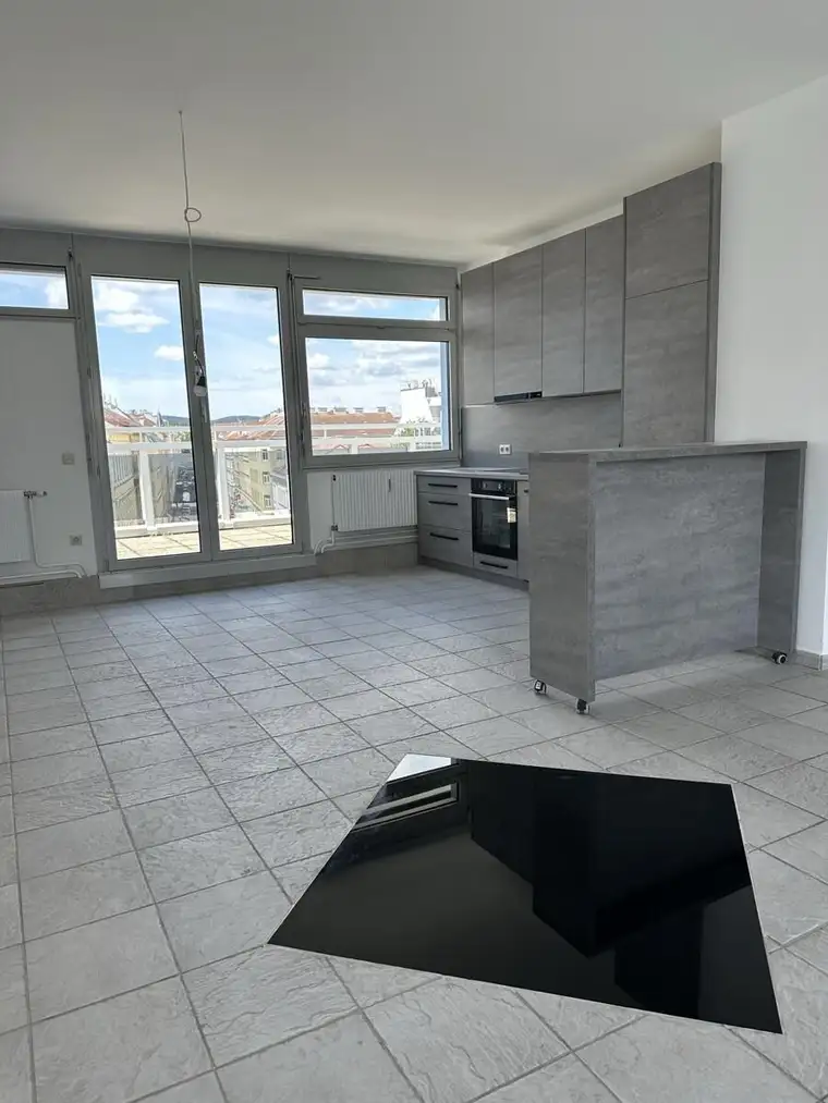 Großzügige 3 Zimmer Terrassenwohnung