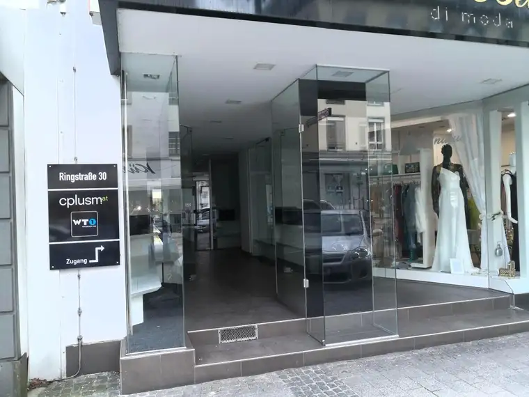 Top-Modernes Geschäftslokal in der Welser Ringstraße