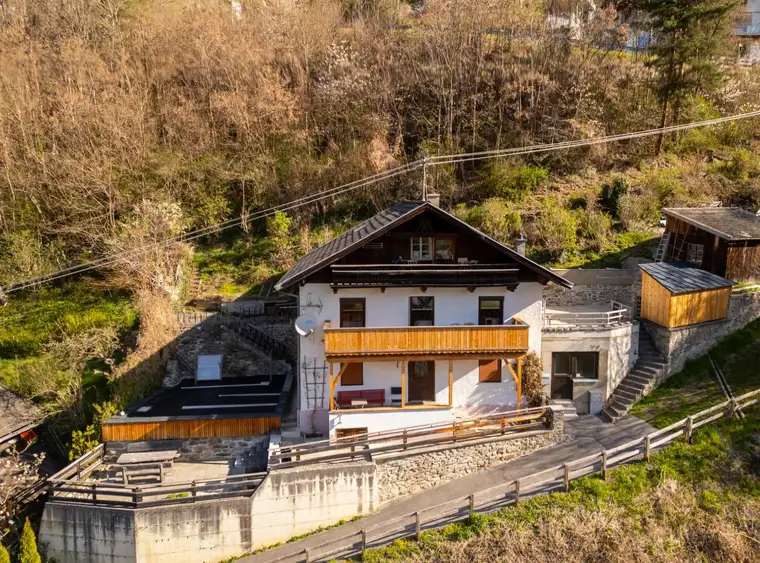 Über den Dächern von Ötz - Haus mit traumhafter Aussicht zu verkaufen!