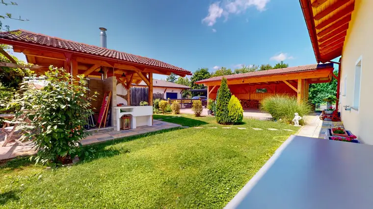 Ferienhaus mit 2 Wohnungen in der Thermenregion Bad Loipersdorf zu verkaufen!