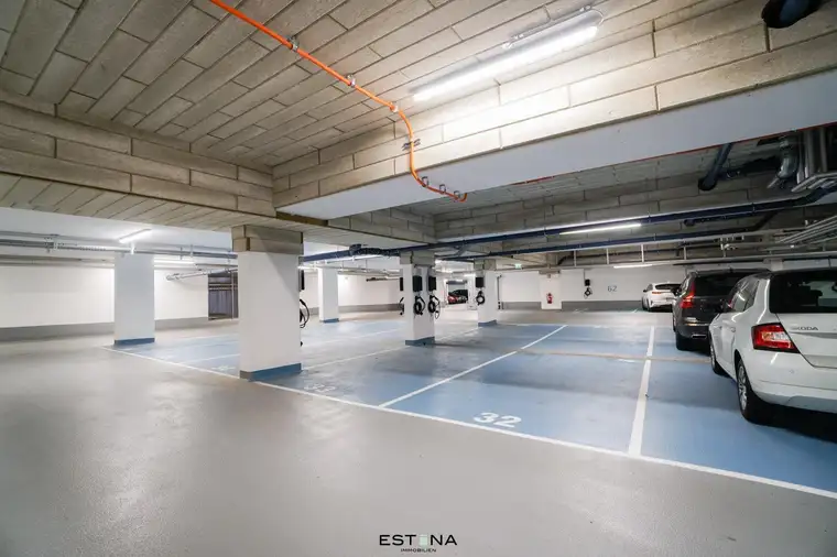 Tiefgaragenstellplatz Nähe U1 / mit E-Ladestation