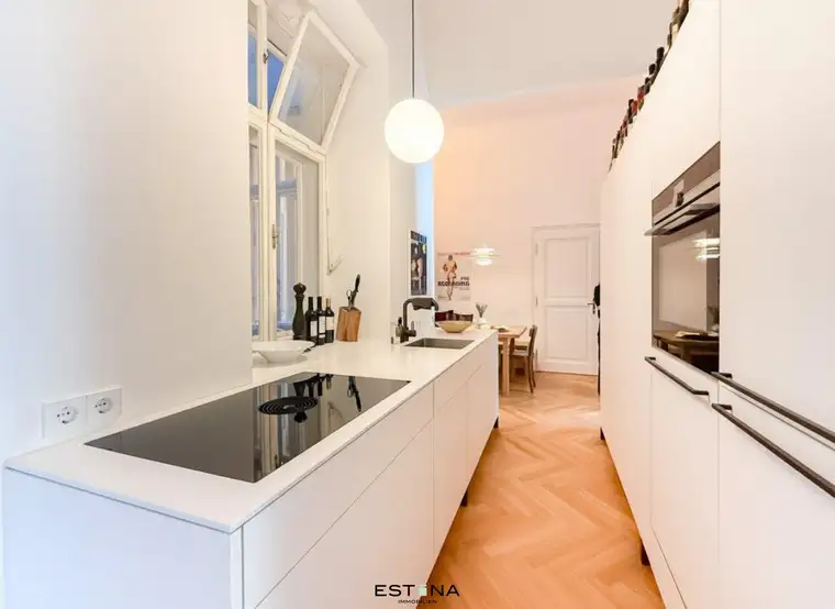 Wohnen mit Stil: kernsanierte Wohnung in bester Wohngegend