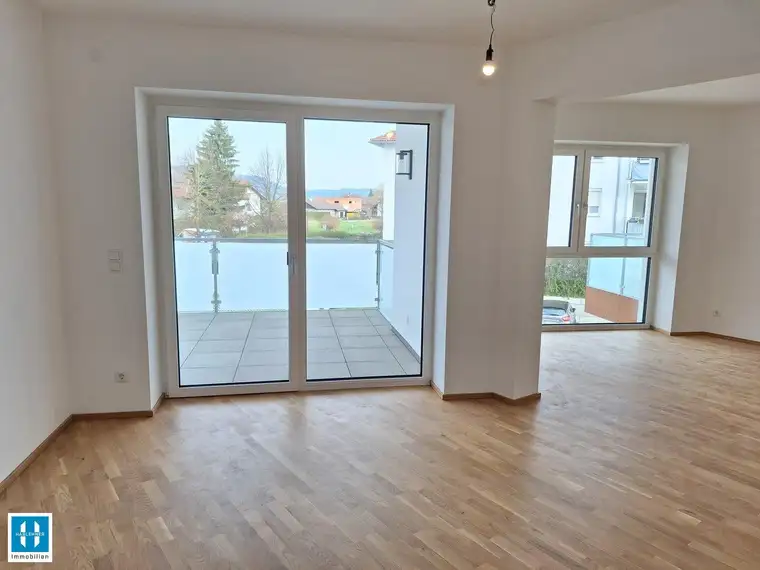 BEUZGSFERTIG! schöne 66m² Eigentumswohnung mit großem Balkon - Top B04