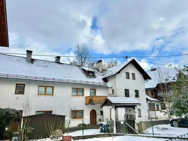 Anlageobjekt Zinshaus mit 7 Wohnungen in Windischgarsten, nur 365.000€!!