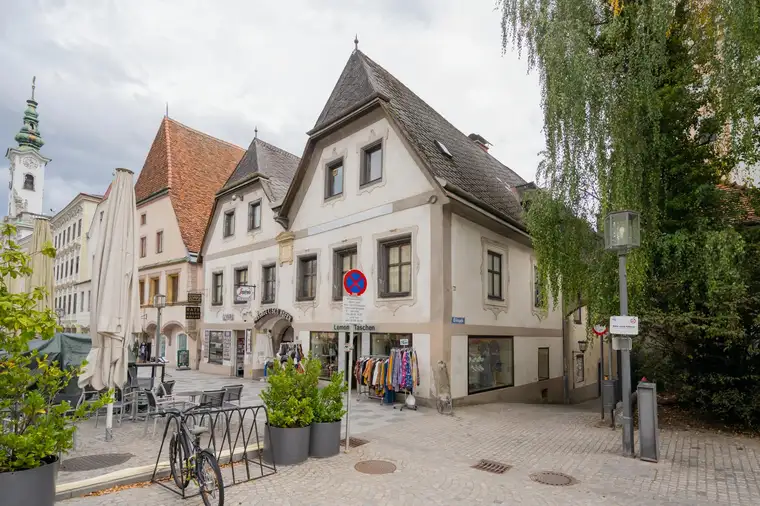 Altstadtgebäude im Zentrum von Steyr -*neuer m²-Preis € 660,11 *auch als Bauherrenmodell