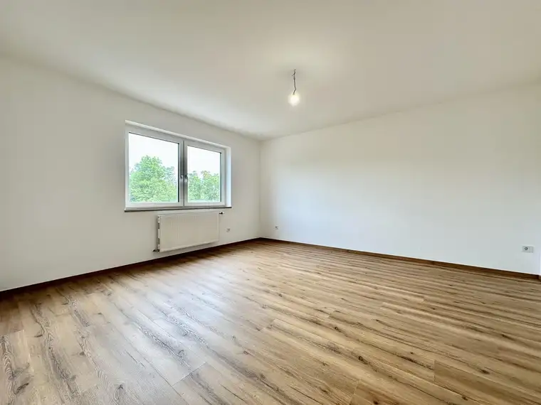 Nahe dem Zentrum in Steyr – frisch renovierte 3-Zimmer-Wohnung mit Stellplatz und Kellerabteil