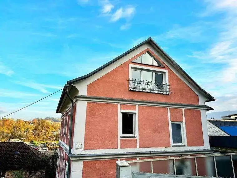Dachgeschosswohnung im Stadtzentrum