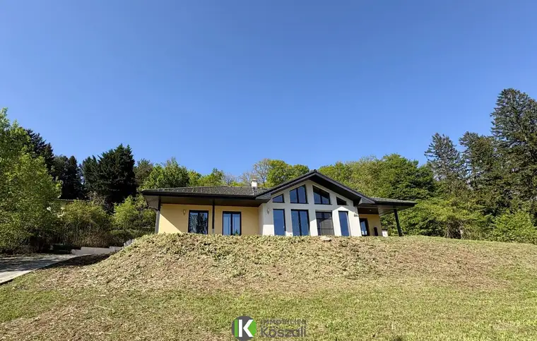 Traumvilla in Aussichtslage!