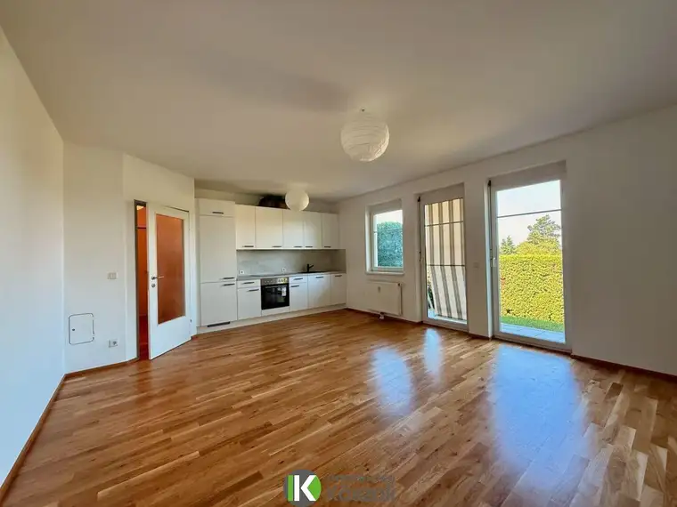 Erdgeschosswohnung mit Terrasse, Gartenmöglichkeit und Ausblick