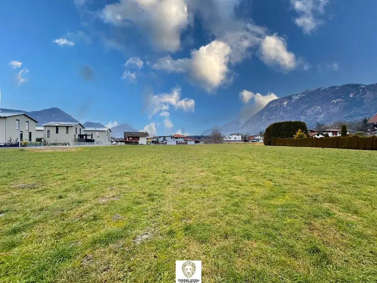 Wunderschöne, sonnige Bauparzelle für Ein- bzw. Doppelwohnhaus in Kramsach